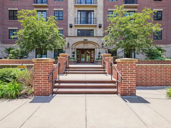 370 Marshall Ave APT 106, Saint Paul, MN 55102