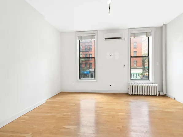 1429 3rd Avenue image 1 of 7