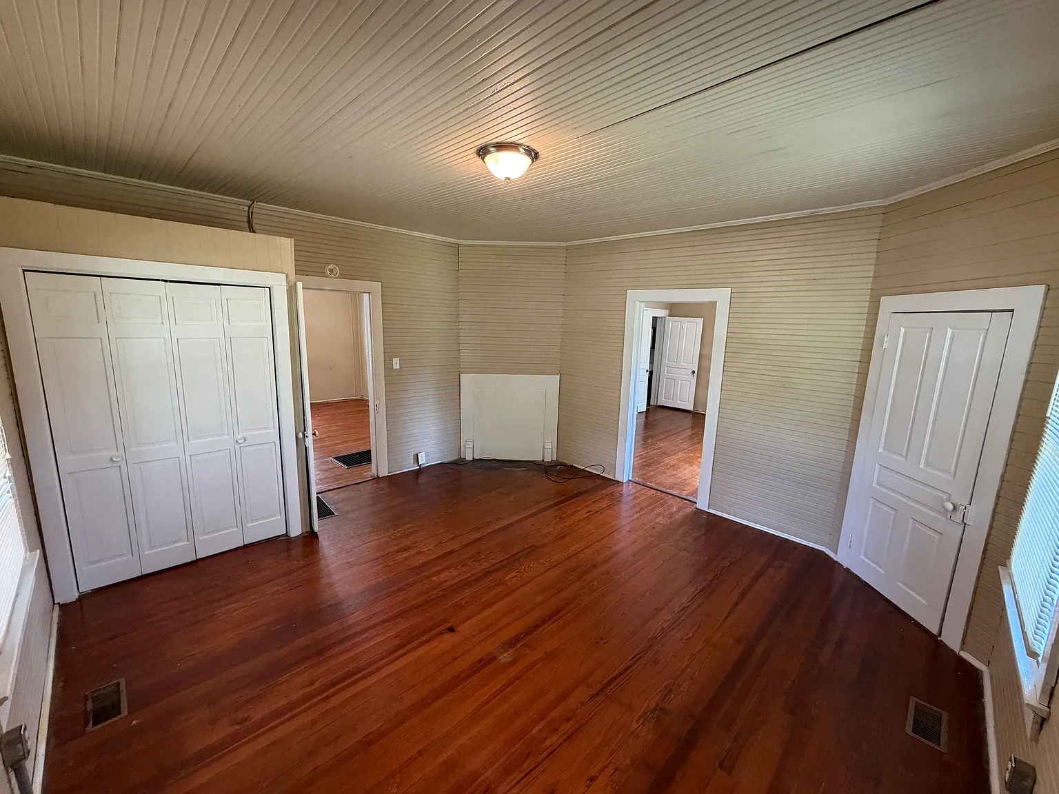 2 bed, 998 sqft, $900 — Photo 4