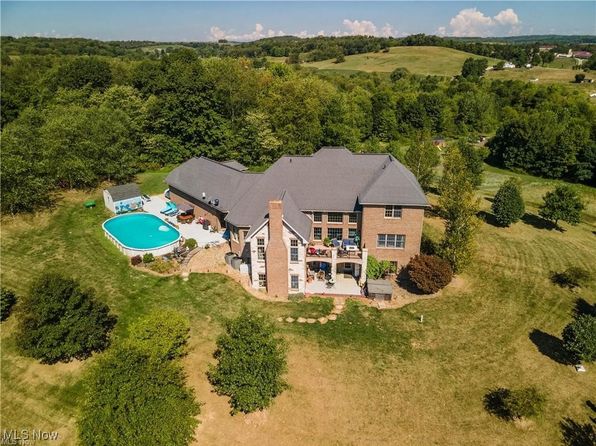 5488 Elson St SE, Magnolia, OH 44643