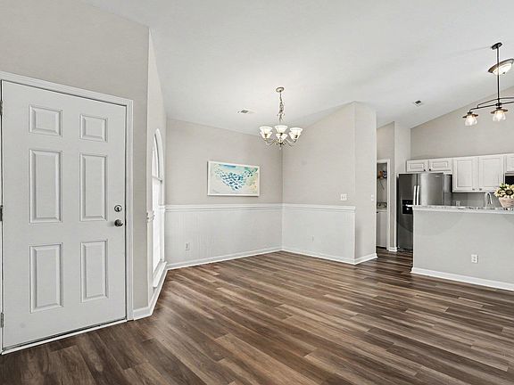 5th image of 7101 Excalaber Ct.