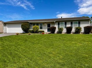 785 Governor Rd, Valparaiso, IN 46385