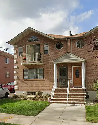 Rented by P R O Links Realty Inc | media 1