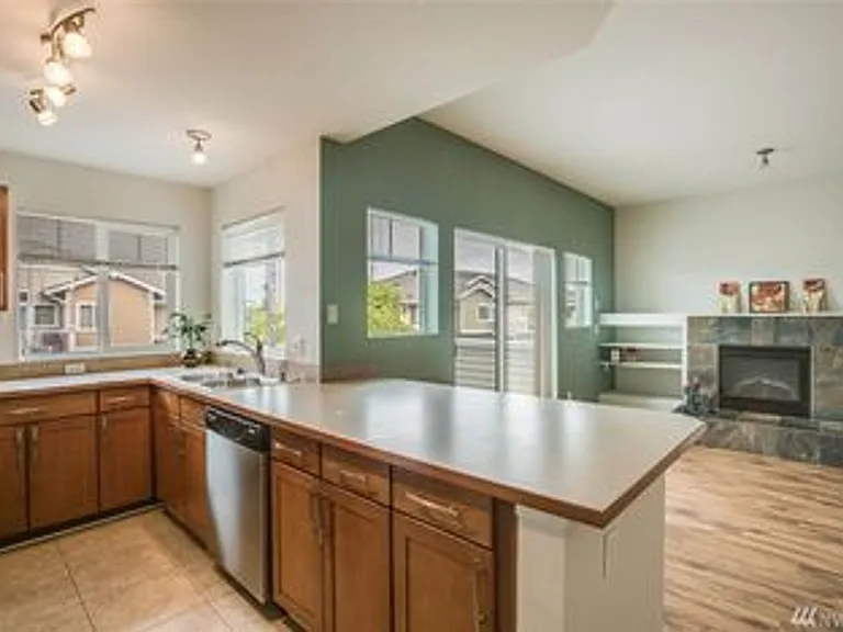4050 S 212th Ct #D — Photo 7