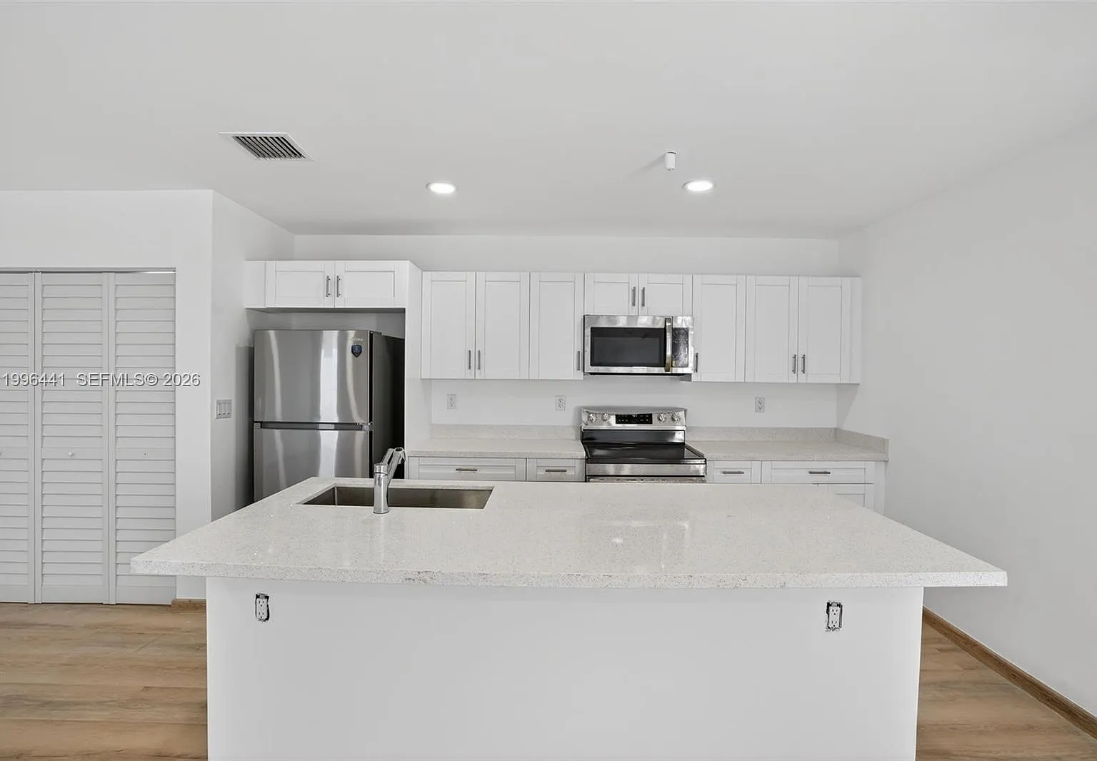 Howard Pk 1st Addn — Photo 2