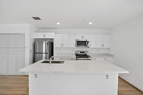 1515 N Redland Rd #1 Photo 1