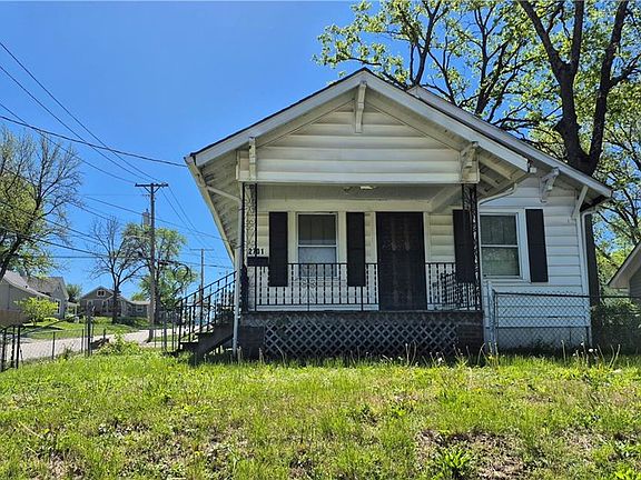 2nd image of 2701 Lafayette Ave