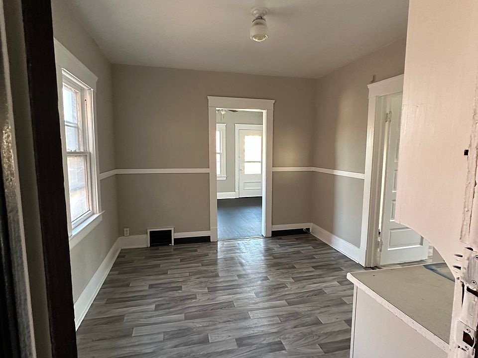 1st image of 1180 E 61st St #2
