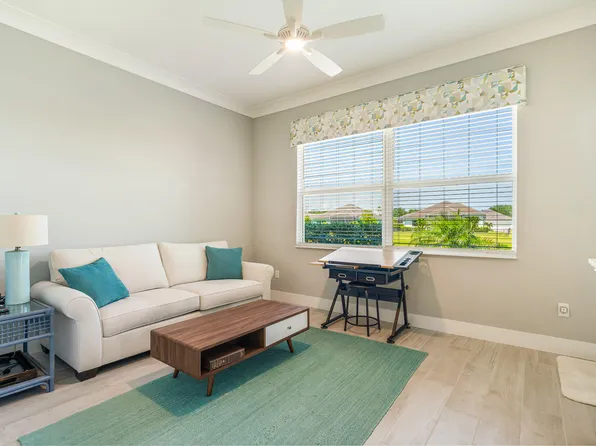 9266 Orchid Cove Circle, Vero Beach, FL 32963