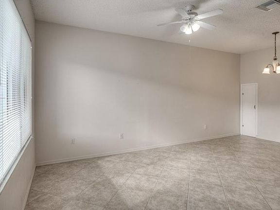 3rd image of 18147 Paradise Point Dr