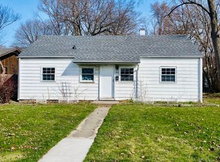 409 E Indiana Ave, Chesterton, IN 46304