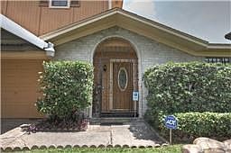 3rd image of 14711 Woodford Dr