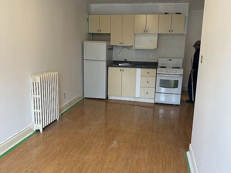 463 Queen St W #3 — Photo 3