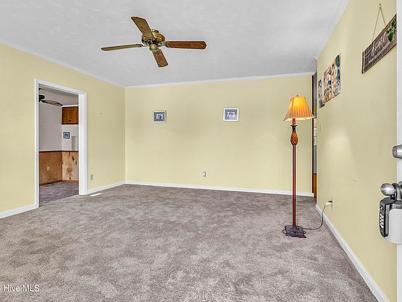 5th image of 114 Valley Court