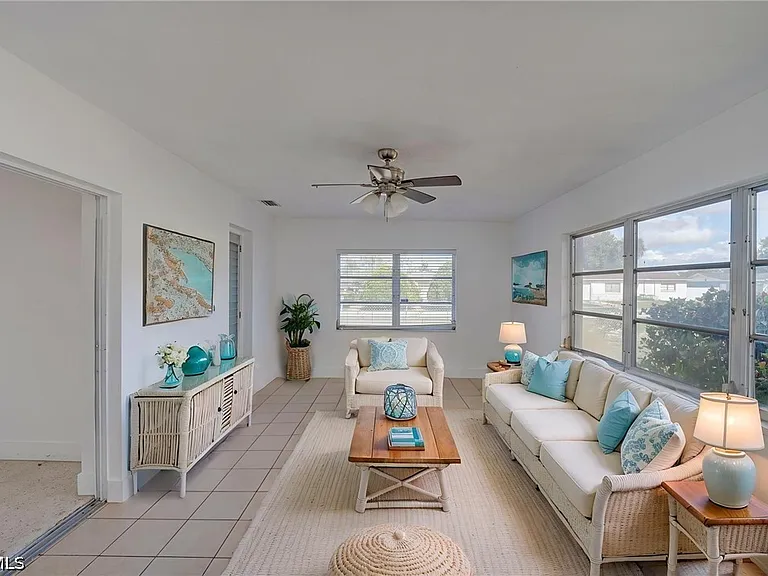 220 Punta Alta Ct — Photo 17