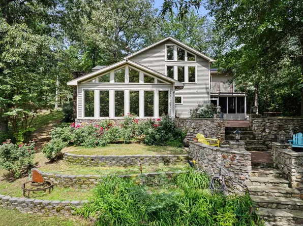 245 Riverview Cir, Cherokee, AL 35616