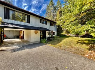 3436 McTaggart Rd, West Kelowna, BC V4T1H7