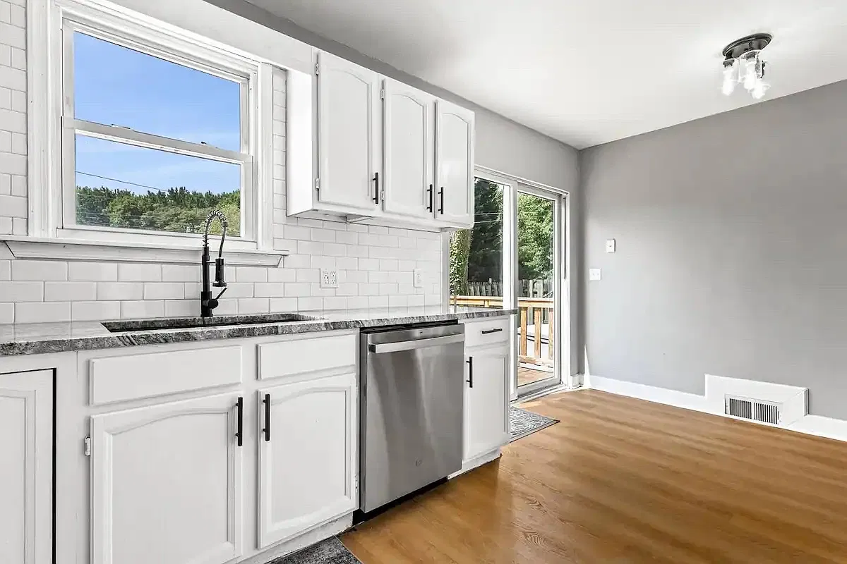 4 bed, 2310 sqft, $3,600 — Photo 1