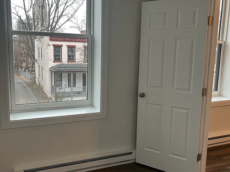 346 Madison Ave #3 — Photo 9