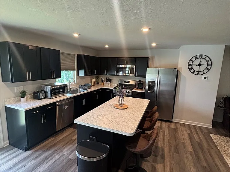 313 Ruth Ct — Photo 5