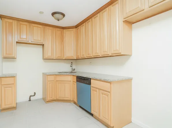 337 48th Street image 17 of 32