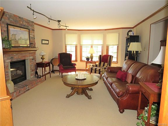 4th image of 3350 Calvano Dr
