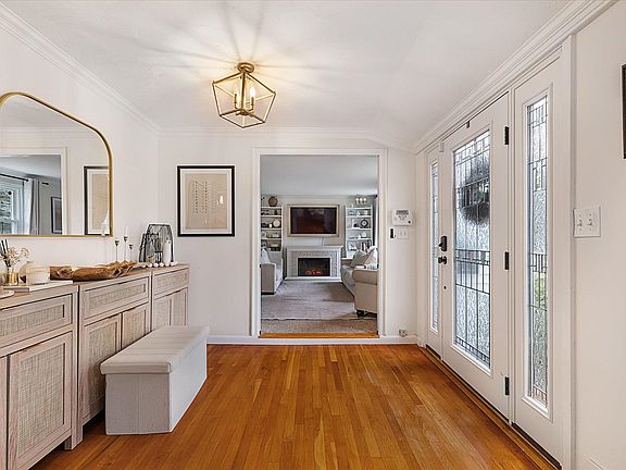 5th image of 19 Monadnock Street