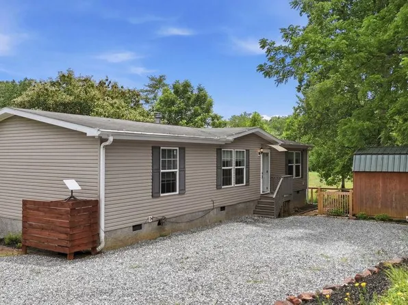 2853 Leatherman Gap Rd, Franklin, NC 28734