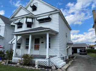 1008 Pleasant Ave, Peckville, PA 18452