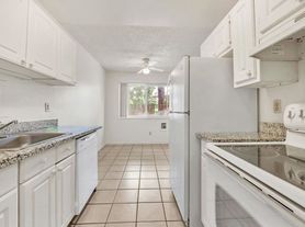 Aurora Park Apartments