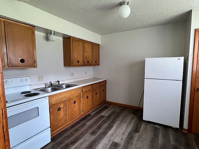 905 W Benton Street — Photo 11