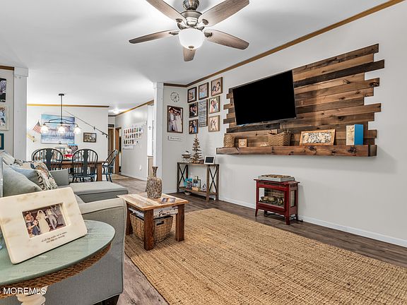 3rd image of 610 Walden Way