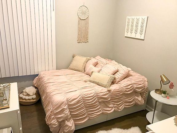 5th image of 3521 N Wilton Ave #2GH