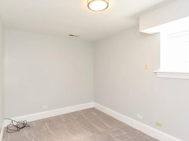 1713 W Julian St #1R — Photo 17
