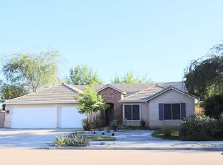 712 Brentwood Dr, Lemoore, CA 93245