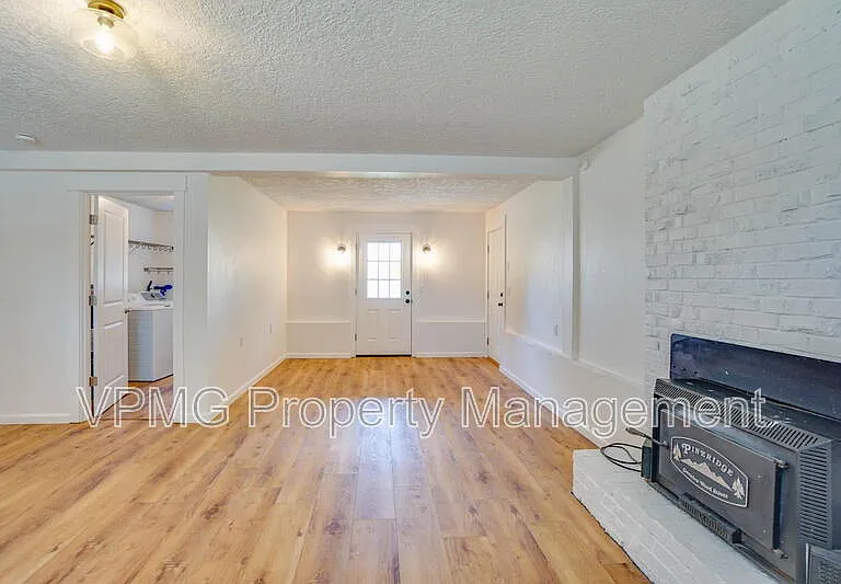 1708 NW 104th St — Photo 33