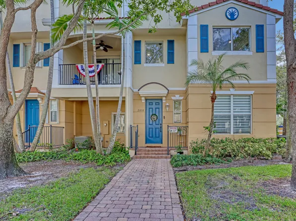 2850 S Oasis Drive, Boynton Beach, FL 33426