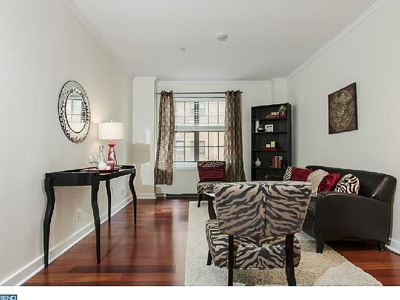 4th image of 225 S 18th St Unit 1618