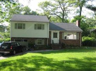 7 Charity Ln, Dedham, MA 02026