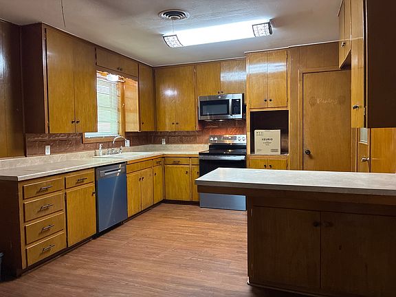 4th image of 2014 S 43rd St #1