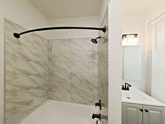 3rd image of 355 Lyceum Ave #1