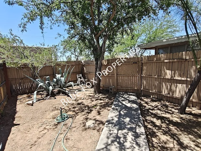 3241 E Bermuda St #2 — Photo 19