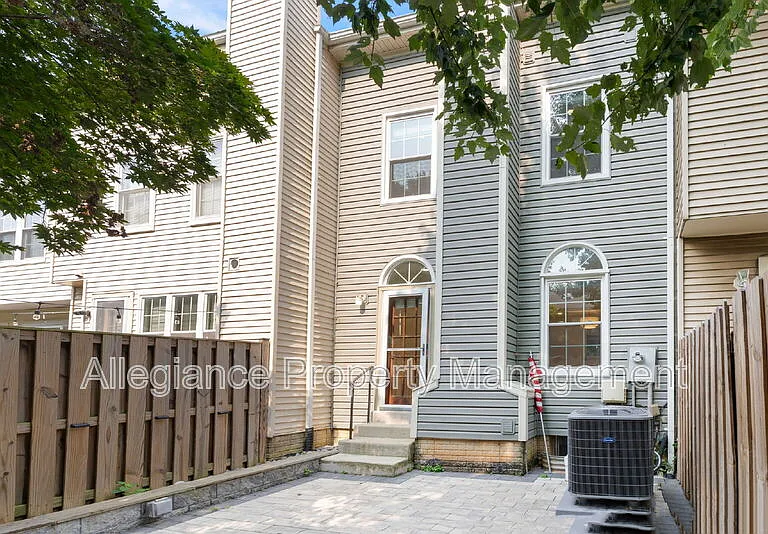 6630 Medinah Ln — Photo 40