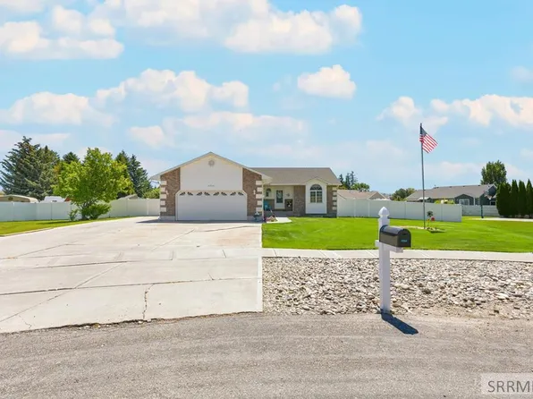 4966 Camas Creek Cir, Iona, ID 83427