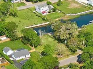 198 Sylvan Ave, Riverhead, NY 11901