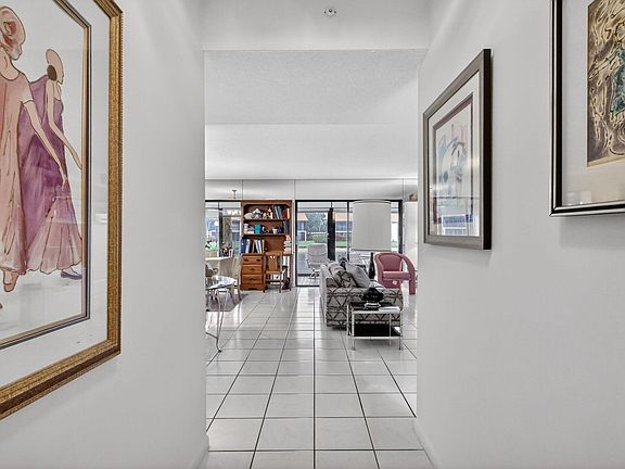 5th image of 10215 N Circle Lake Drive #101