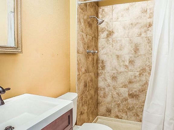 5th image of 12089 Red Lion Dr
