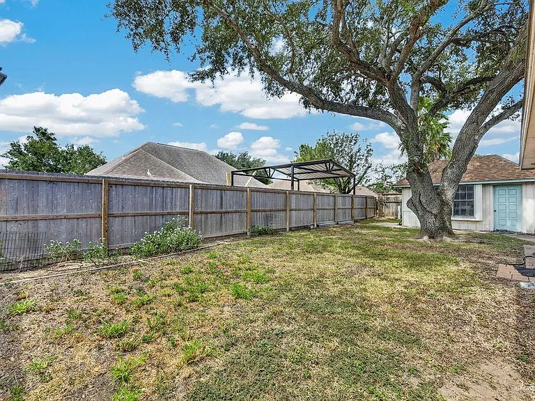 3101 Goldcrest Ave — Photo 13