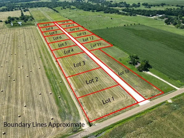 14 Court Side Dr, Snook, TX 77878