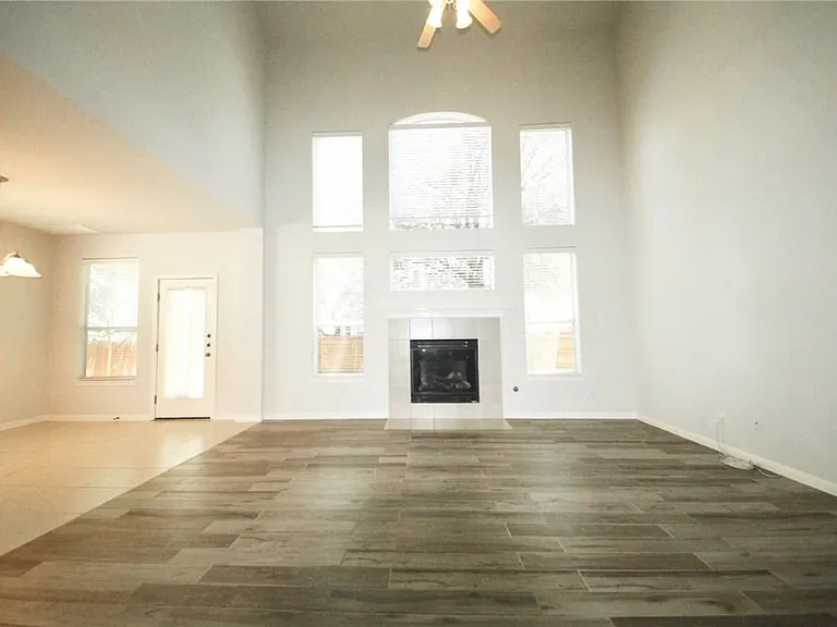 11109 Sandstone Trl — Photo 4